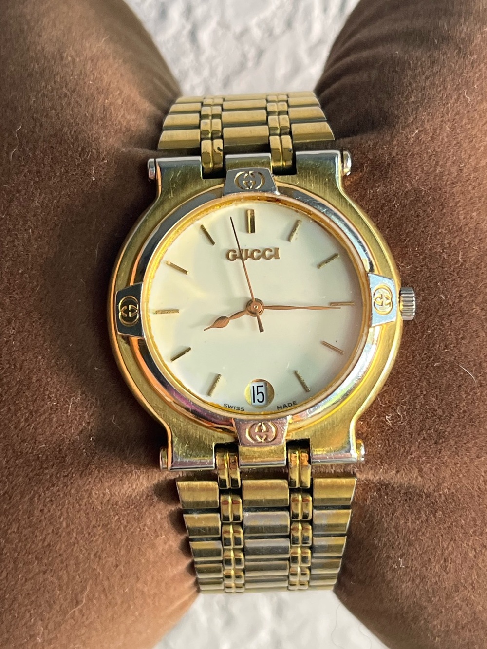 GUCCI 9200M men’s watch 10microns gold pated. - Picture 1 of 16